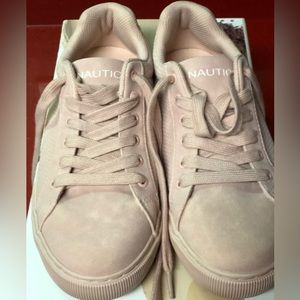 Nautica Women’s 7.5/Salmon Pink (Light Pink)Lightly Used